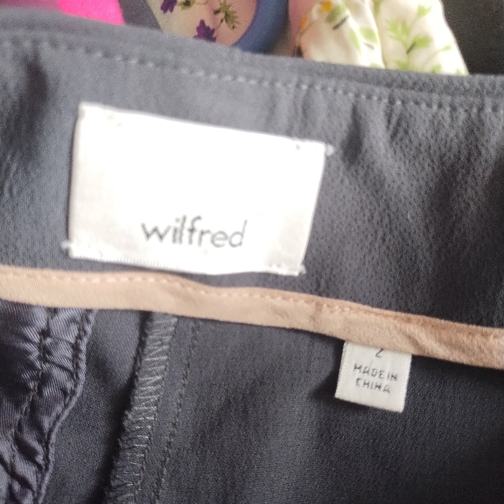 Wilfred Aritzia Grey Effortless Pleat Crepette Pants 2 - Picture 4 of 6